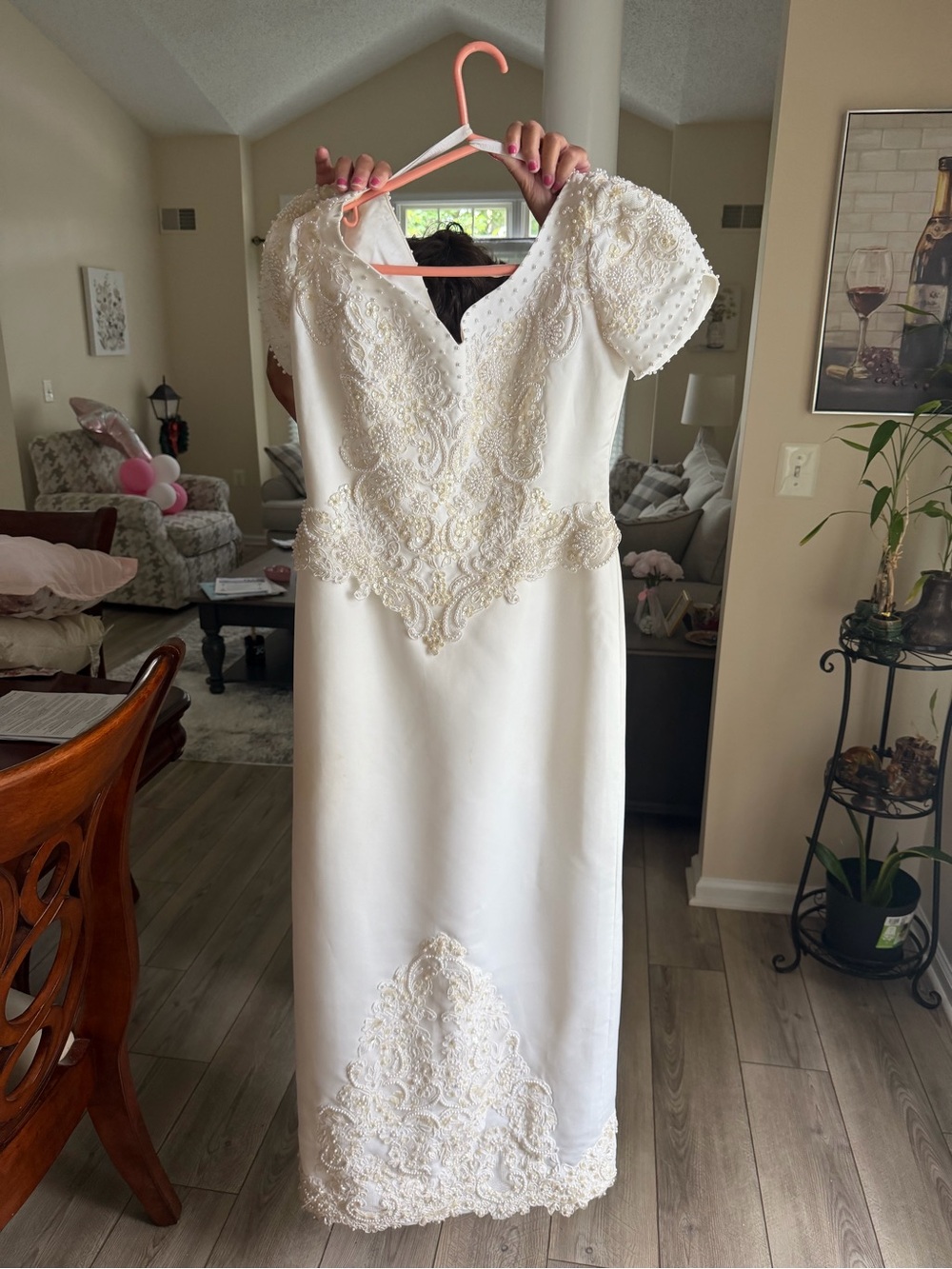 Classic Ivory Beaded V-Neck Wedding Dress with Short Sleeves